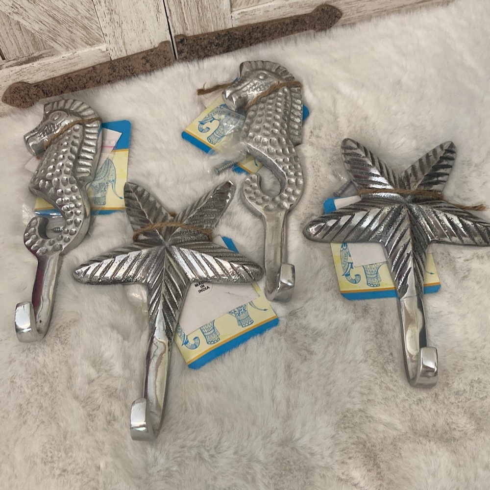 Metal Seahorse and Starfish Wall Hooks